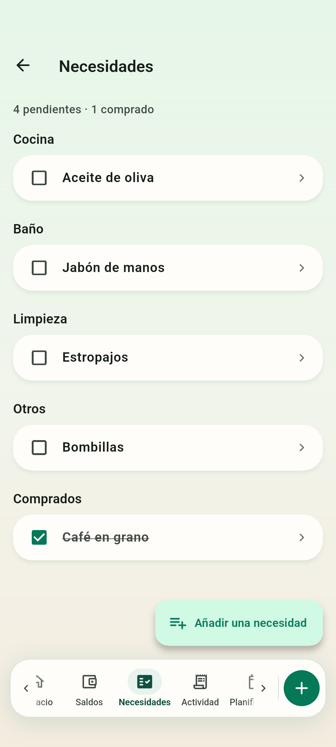 La lista común — Cocina, baño, limpieza, otros: quien lo compra lo marca para todos.